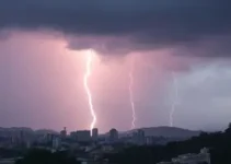 Castanhal deve ter um dia com trovões e raios